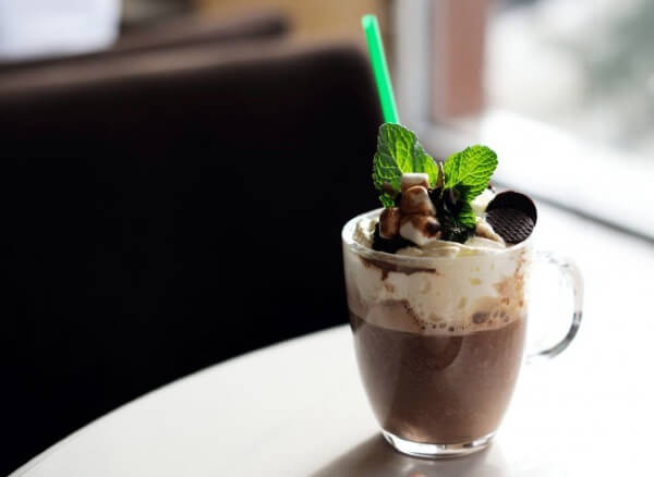 кофейный коктейль с мятой