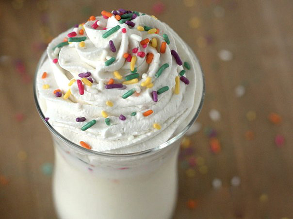 молочный коктейль с мороженым