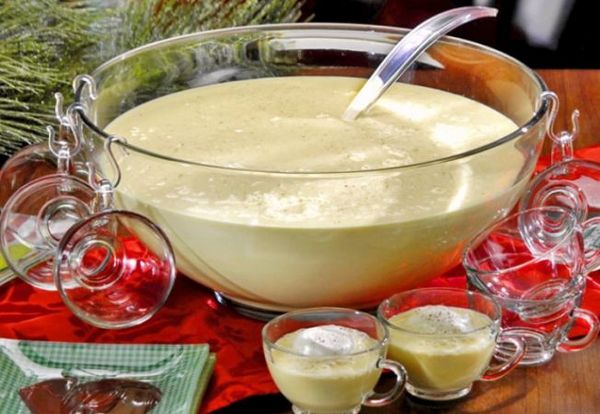 коктейль в крюшоннице