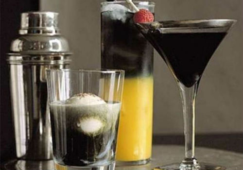 коктейль с черной водкой