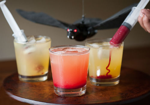 коктейли в шприцах