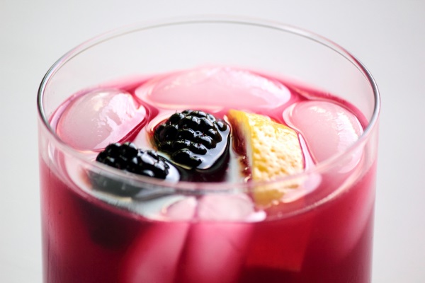 ежевичный джин