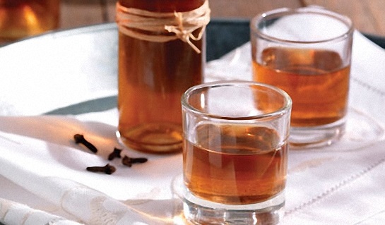 розовый джин