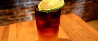 Раскат грома коктейль с долькой лайма