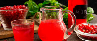 Морс в кувшине